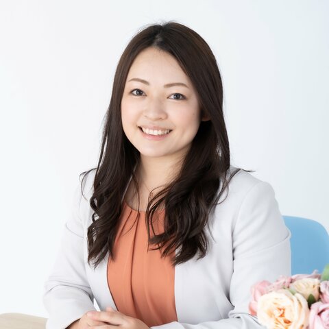 張替 愛